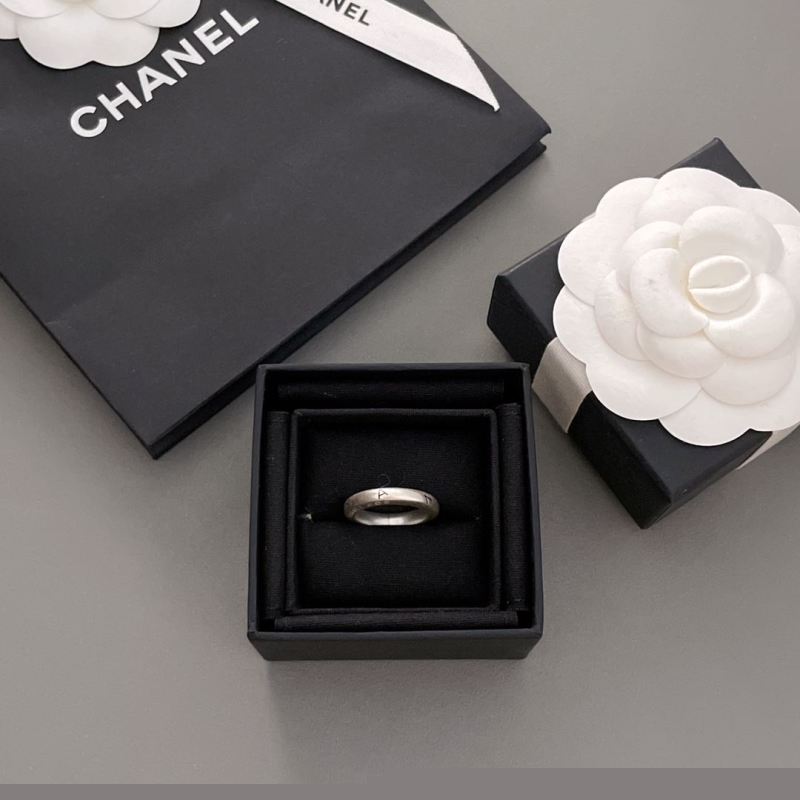 Ch*el rings